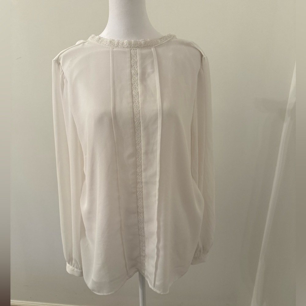 Ann Taylor stretch lace blouse Size L